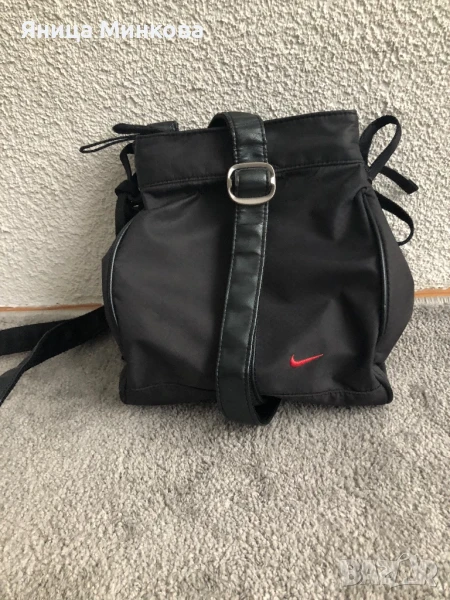 Дамска чанта Nike за през рамо, снимка 1