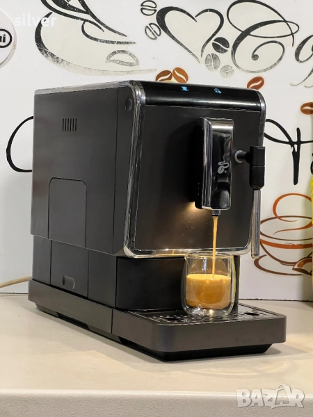 Кафемашина кафе автомат Tchibo с гаранция, снимка 1