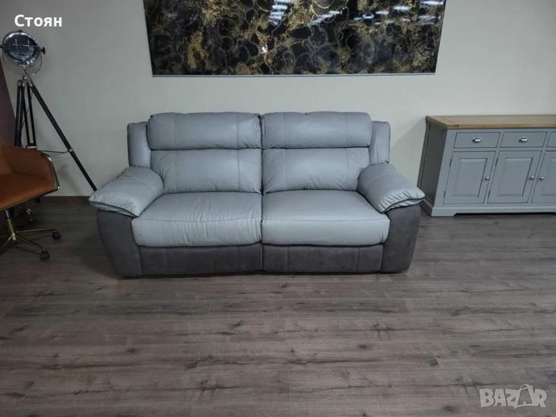 Сив диван тройка от кожа и плат с ръчен релаксиращ механизъм, снимка 1