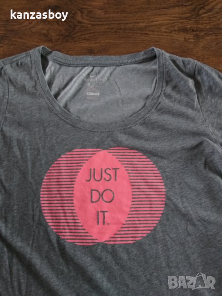 Nike - страхотна дамска тениска , снимка 1