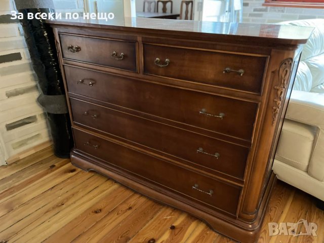 Ръчно изработен скрин и нощни шкафове