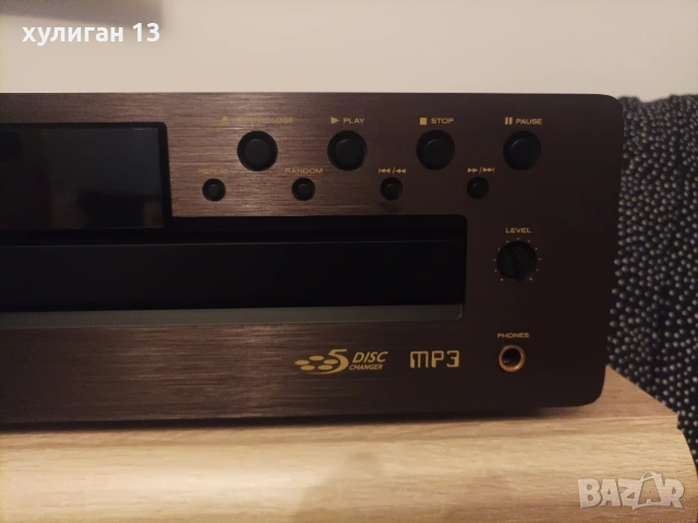 Продавам CD 5 chenger Marantz CC4001, снимка 4 - Аудиосистеми - 53568702