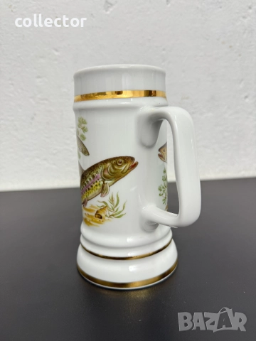 Порцеланова халба с рибарски мотиви / пастърва. №7591, снимка 2 - Антикварни и старинни предмети - 52318314