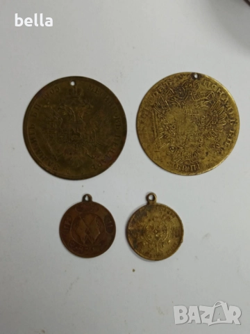 2 месингови голями пендари за накит ,османски медал Цар Борис и Цар Симеон.