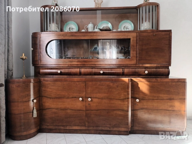 Старинен бюфет