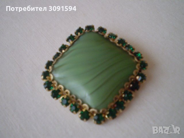 ЗеленаЧехия брошка - игла  Чешко стъкло 1930-40-те години, снимка 7 - Антикварни и старинни предмети - 40257530