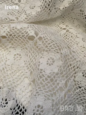 Покривка за кръгла маса