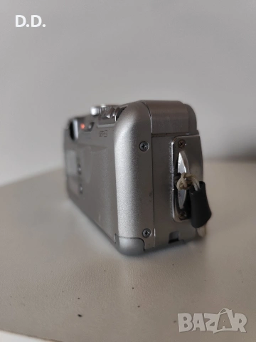 Дигитален фотоапарат Canon PowerShot S45, снимка 6 - Фотоапарати - 53872804