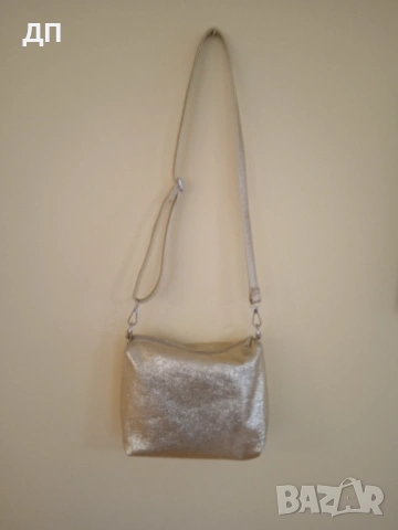 Дамска Чанта, снимка 3 - Чанти - 53295157