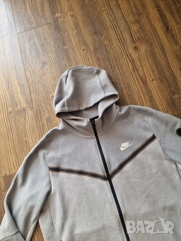 Страхотно мъжко горнище NIKE TECH FLEECE размер L / XL , снимка 4 - Спортни дрехи, екипи - 53780113