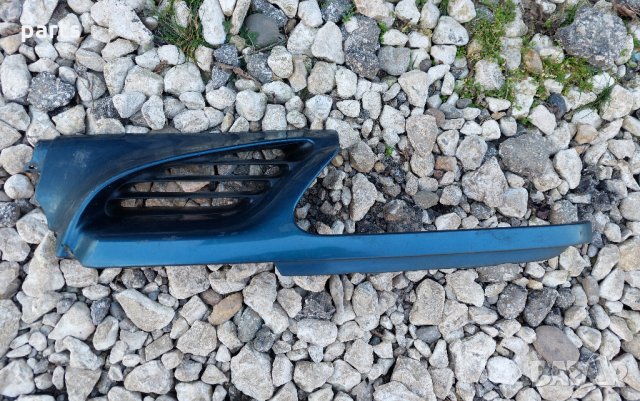 Лява Решетка Рено Сценик N, снимка 2 - Части - 35797633