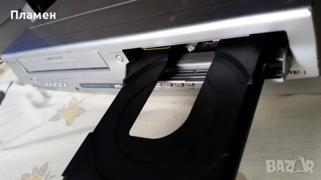 DVD+VHS Funai DPVR-6530, снимка 2 - Плейъри, домашно кино, прожектори - 48445381