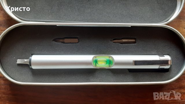 нивелир метален с 3 броя накрайника отвертки в метална кутия, масивен и надежден, снимка 2 - Измервателни инструменти - 38846839