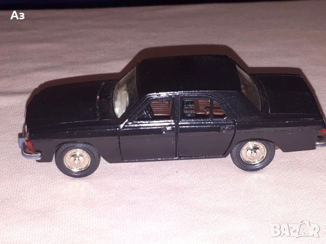 Соц руски модел Волга ГАЗ 3102 1:43 Сделано в СССР USSR , снимка 5 - Колекции - 53657925