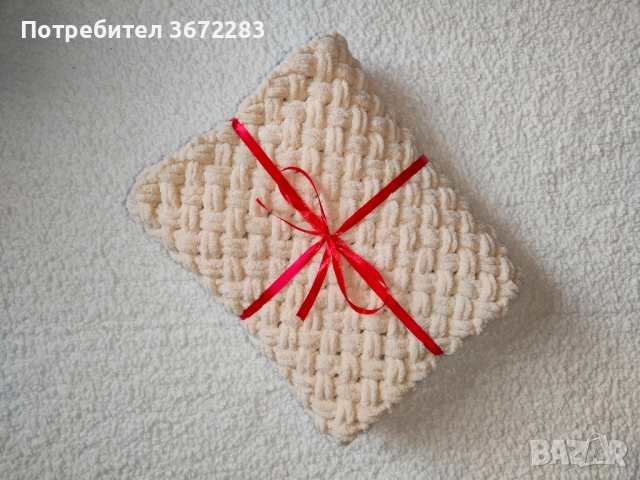 Ръчно плетено детско/бебешко одеяло от мека прежда