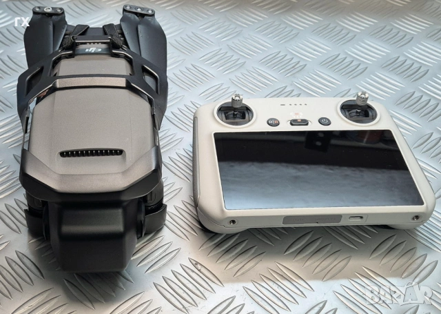 DJI Mavic 3 Classic + DJI RC (Smart Controller), снимка 6 - Дронове и аксесоари - 53666355