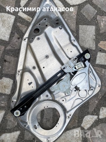 Машинка ел. стъкло за Мерцедес ц-класа комби w204.задна Дясна.А2047330808 , снимка 2 - Части - 40210051