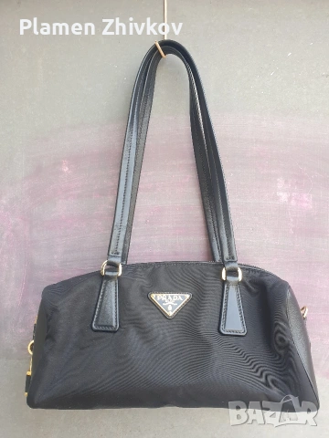 луксозна дамска чанта / черна /Прада Милано 