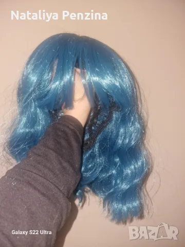 Синя вълниста перука с бритон, снимка 4 - Аксесоари за коса - 48828968