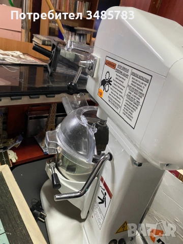 Професионален сладкарски миксер