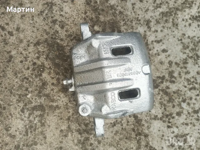 Преден десен спирачен апарат+държач за Киа Соренто -  дизел 2.5 CRDI 16 V - 140 к.с., снимка 18 - Части - 49965324