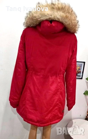 Дамска парка, снимка 2 - Палта, манта - 53470842