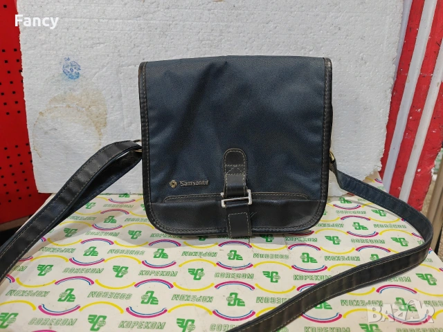 Оригинална спортна чанта Samsonite 20/22 см, снимка 3 - Чанти - 53155903