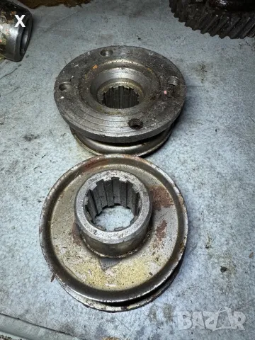 ФЛАНЕЦ РАЗДАТЪЧНА КУТИЯ УАЗ 69-1802043-01 НОВ СССР