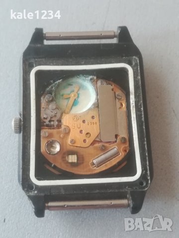 Часовник Luch. Quartz. USSR. Vintage watch. Ретро модел. Рядък , снимка 6 - Мъжки - 42716641