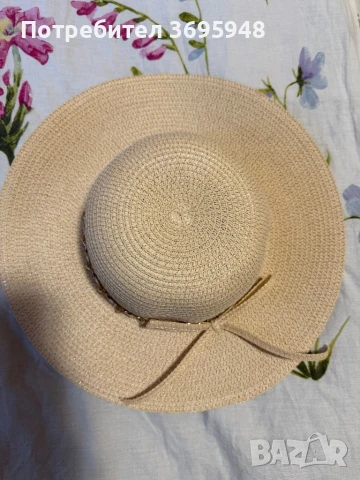 Лятна дамска шапка в бежов цвят с периферия, снимка 2 - Шапки - 50781245