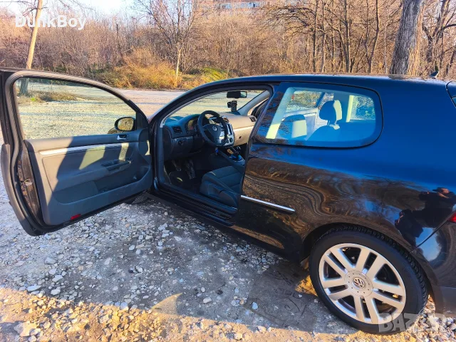 VW Golf 5 1.9 TDI 105 к.с. , снимка 15 - Автомобили и джипове - 55832975