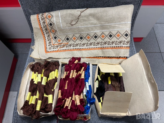 Недовършено! Каре за ръчна Българска бродерия 66х68 см., снимка 8 - Декорация за дома - 53708548