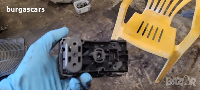 Ключ светлини 13 205 863 Opel Zafira B - 60лв, снимка 2 - Части - 47356808