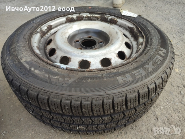 Зимни гуми 215 60 16C nexen , снимка 3 - Гуми и джанти - 52131097
