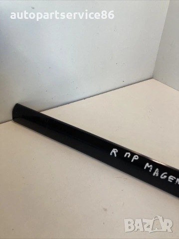 Декоративна лайсна на предната дясна врата синя за KIA Magentis 2.0 CRDi (2009) 87722-2G000, снимка 3 - Части - 53272175