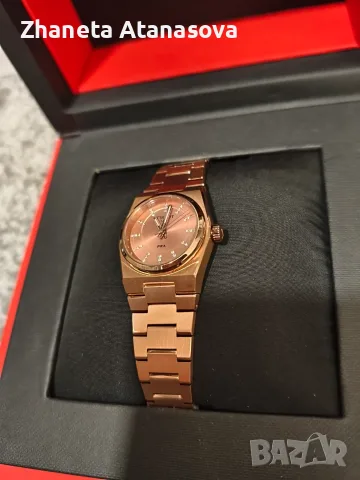 Дамски часовник Tissot T-Classic, снимка 2 - Дамски - 56122106