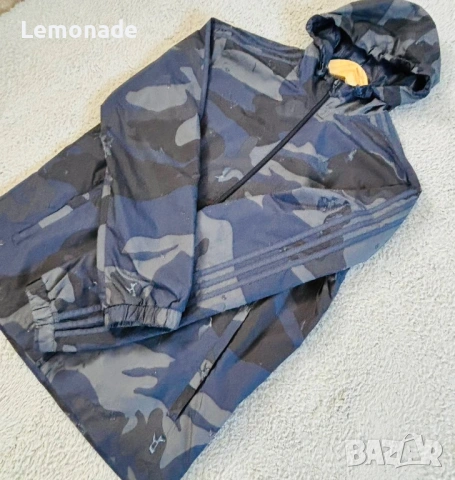 Нова мъжка ветровка Adidas M и Л размери, снимка 2 - Якета - 47279807