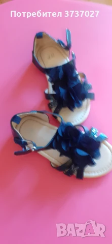 Сандали за момиче, снимка 2 - Детски сандали и чехли - 50607524