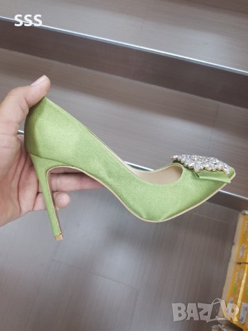 Обувки, снимка 2 - Дамски обувки на ток - 41609559