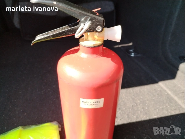 Пожарогасител+жилетка, снимка 2 - Аксесоари и консумативи - 53734786