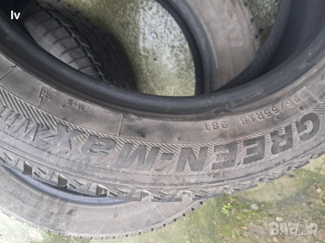 Зимни гуми 225/55/18 - 2 бр, снимка 4 - Гуми и джанти - 53262375