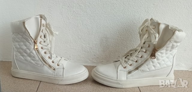 Бели кожени обувки ,високи с ципове за ефект и връзки ., снимка 2 - Дамски ежедневни обувки - 41898813