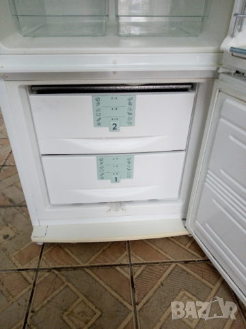 Комбиниран хладилник с фризер Liebherr 2 години гаранция!, снимка 2 - Хладилници - 44833999