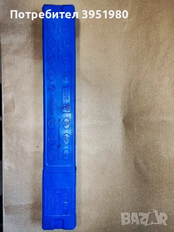 Светлоотразителен авариен триъгълник, снимка 2 - Аксесоари и консумативи - 48275436