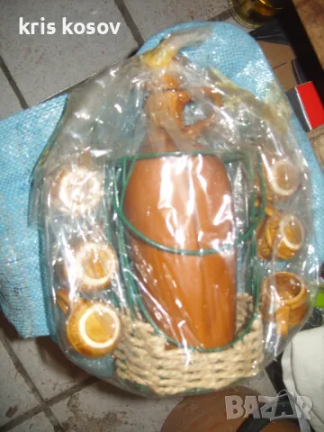 ретро керамична бъклица с 6 бр чаши за ракия