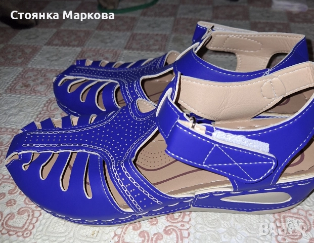 Нови сандали