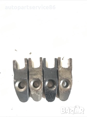 Комплект държачи за инжектори за KIA Cerato 1.5 CRDi (2004)