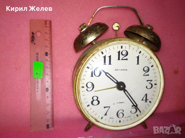 JANTAR MADE in USSR Стар РУСКИ БУДИЛНИК МЕХАНИЧЕН НАСТОЛЕН ЧАСОВНИК ЯНТАР СССР 43674