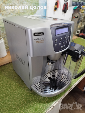 Кафемашина Delonghi Magnifica , снимка 4 - Кафемашини - 44649628