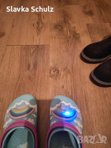 Sketchers glogs със светлинки рр34, снимка 3 - Детски пантофи - 52822967